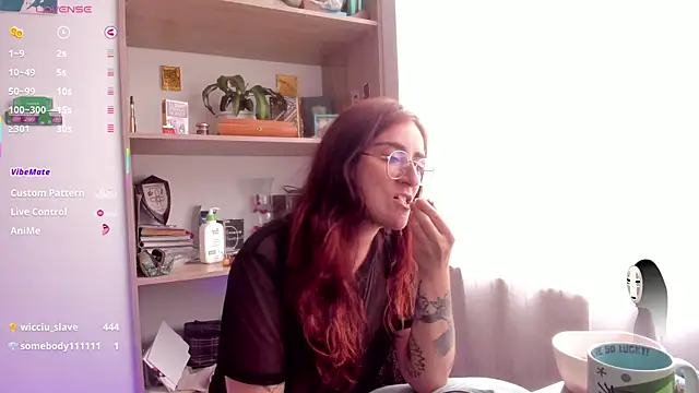 linda_giggle's Live XXX Chat