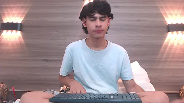 Kevin_Brooks1 Chat XXX live
