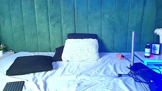 Alana_Petite_'s Live XXX Chat