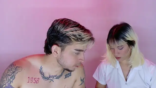 Chat +18 de AliceandMax ao vivo