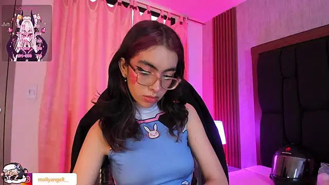 Molly_A's Live XXX Chat