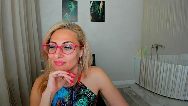MuseOfStage's Live XXX Chat