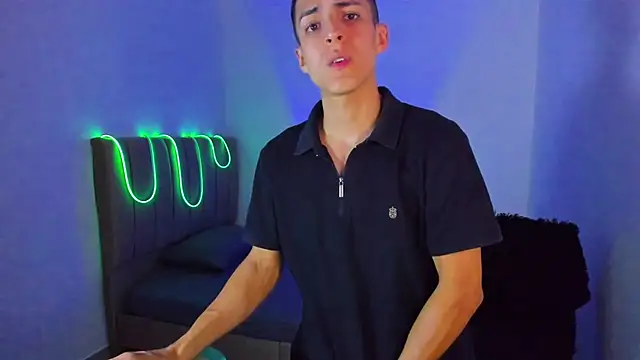 Matiius18 Webcam-Show
