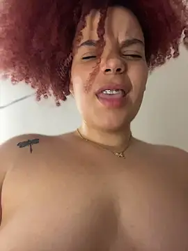 Leyah__ 라이브 XXX 채팅