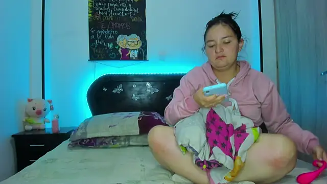 Ari_And_Abdie's Live XXX Chat