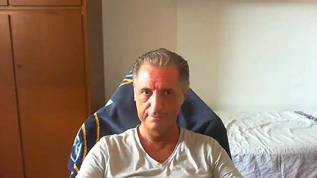 lliuk70mi webkamerás műsora