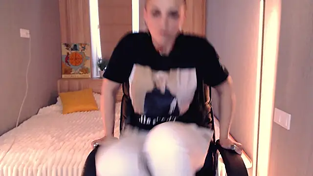 Sweet-n-Strong Live XXX-Chat