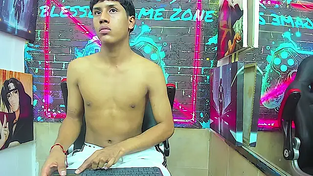EMILIANO_BLESS Live XXX Chat