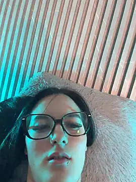 Chatroom XXX en direct de SOPHICOLLINS