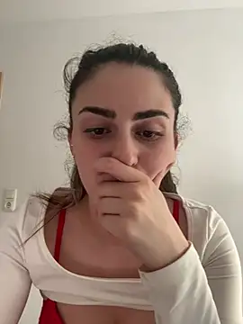 OliviaBaby- Live XXX-Chat