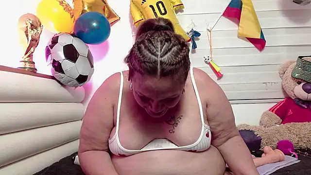 scarlettbooty's Live XXX Chat