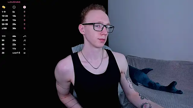 XXX chat uživo modela Alex_silent