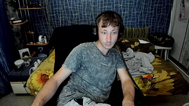 XXX chat uživo modela CuteBoy228