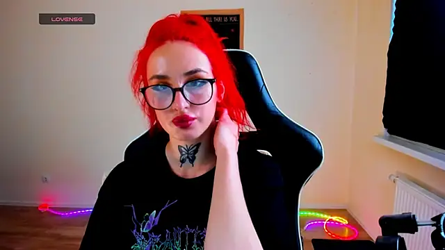 your_tora's Live XXX Chat