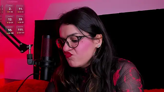 Chat XXX en directo de Valeriekay__