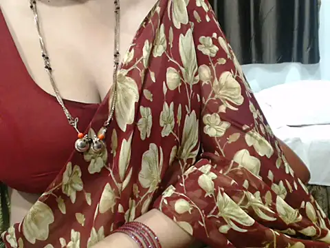 sunitha-3's Live XXX Chat