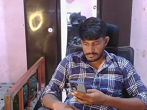 XXX chat uživo modela HotXKrish
