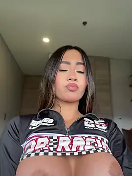 little_liz_'s Webcam Show