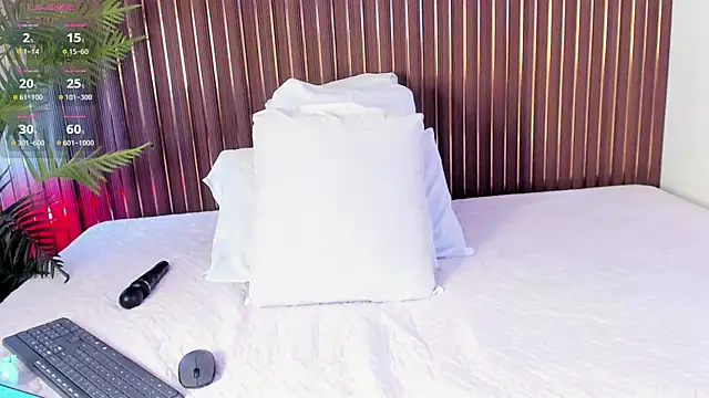 mia_pineda Live XXX-Chat