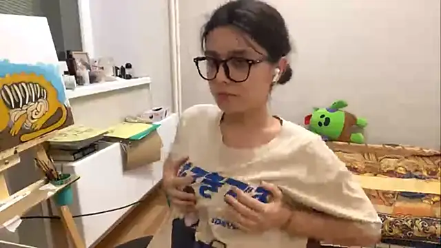 SaintMari Live XXX-Chat