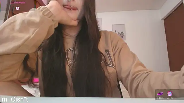 Miley_Baker élő XXX-chatje
