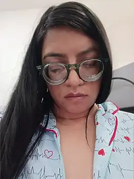 SOFI__10 élő XXX-chatje