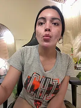 TS-SimplyTheBest's Live XXX Chat