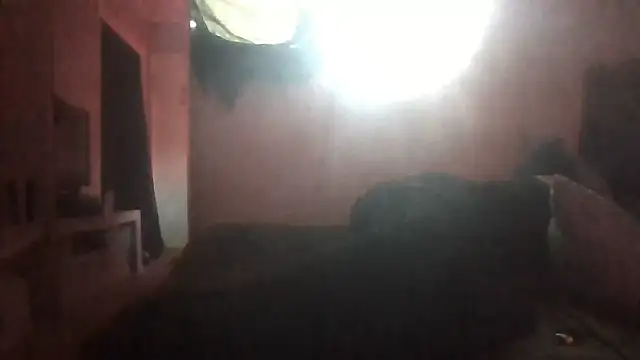 1n0nlythroat's Live XXX Chat