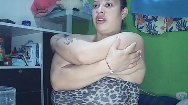 Chat XXX ao vivo de DivaCaliente1