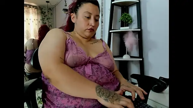 catalina-corall Adlı Modelin Canlı XXX Sohbeti
