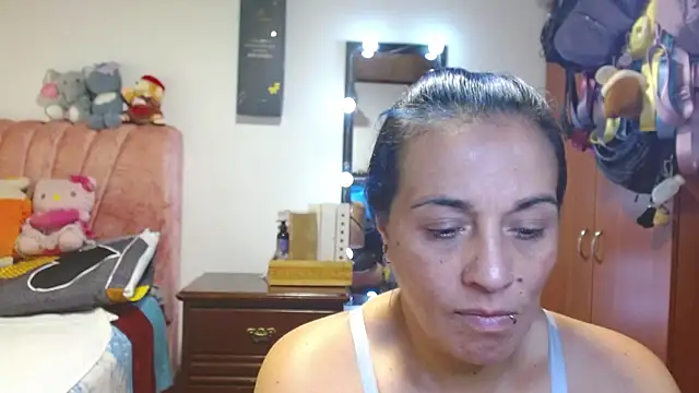 Chat XXX en directo de zoe_hotxxx