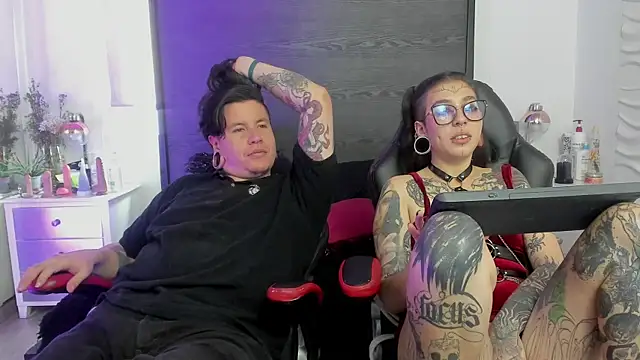 Chat XXX ao vivo de inkedsinners_
