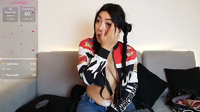 Chat XXX en directo de DAKOTA_SAKURA