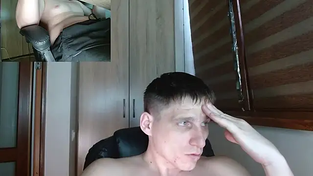 Онлайн чат XXX Poliglotjoe1