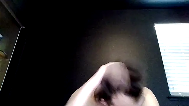 Mikecloudyhawk 即時 XXX 聊天