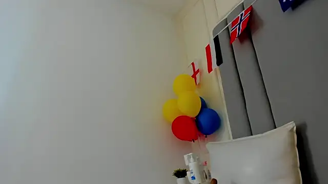 XXX chat uživo modela CannelaSmith