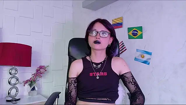 צ'אט XXX בשידור חי של ViolettClay