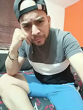 Chiricoca Adlı Modelin Canlı XXX Sohbeti