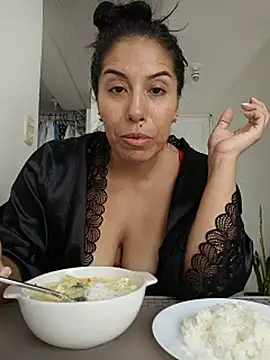 Chat +18 de LizaLorini ao vivo
