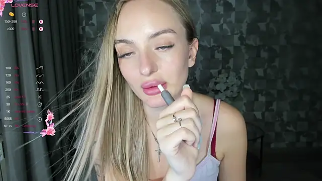 A_delina live XXX chat