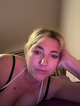 LauraStarr's Live XXX Chat