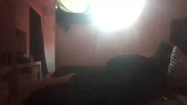 1n0nlythroat's Live XXX Chat