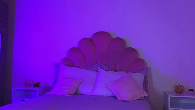 Živý XXX chat MiaColucci18