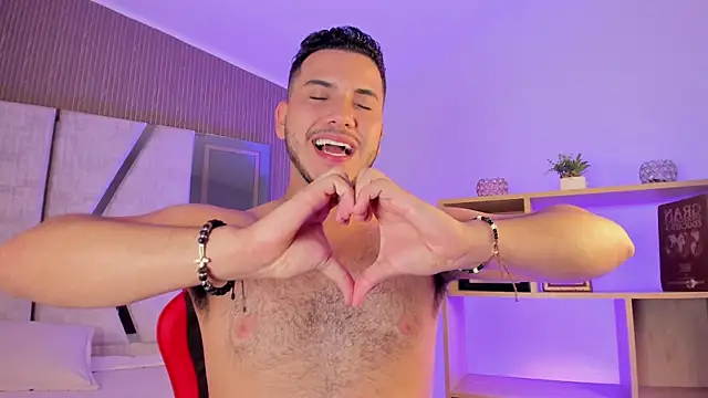 Axel_grey_: онлайн-секс-чат