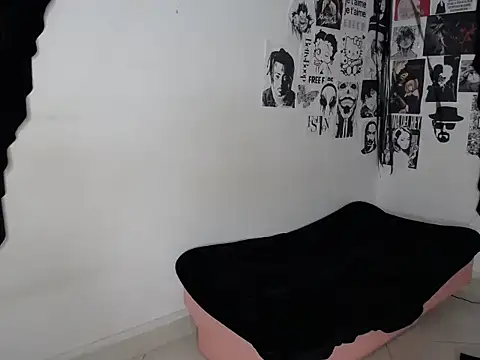 Sharelll's Live XXX Chat