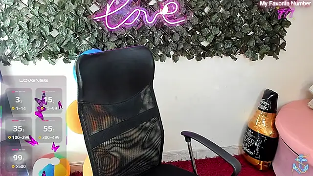 Chatroom XXX en direct de DestinyHills