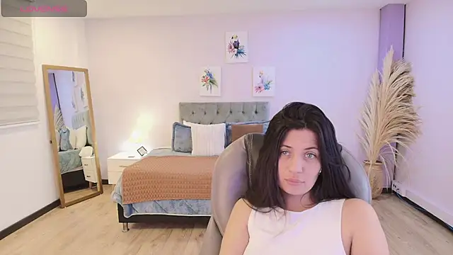 Emma_Brown_0 – Naživo XXX chat