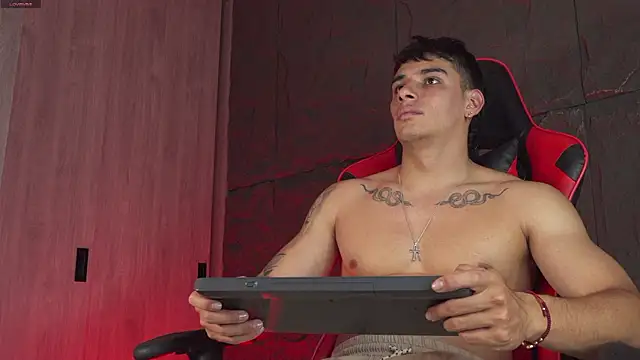 joseph_boy Chat XXX in diretta