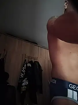 Juann-cock Adlı Modelin Canlı XXX Sohbeti