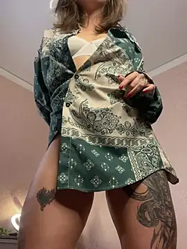 HumbleJess webcam show